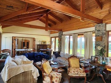 Venta Casa en Parcela de 8.000 m2 en Olmué