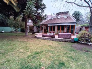 Vendo hermosa casa La Reina Alta