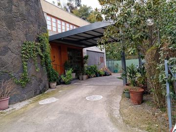 Vendo hermosa casa La Reina Alta