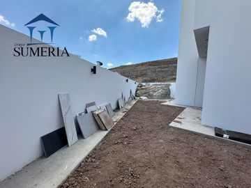 Bonita residencia inteligente en exclusivo fraccionamiento