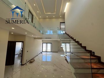 Bonita Residencia Inteligente en Exclusivo Fraccionamiento