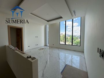 Bonita residencia inteligente en exclusivo fraccionamiento