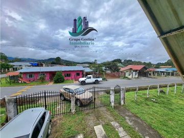 VENDO CASA DE SEGUNDA CON TERRENO VOLCAN