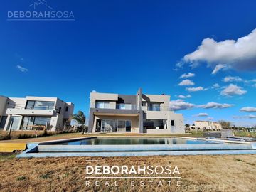Casa en  alquiler  anual-amoblada-a la laguna-escobar -san Sebastian-loma verde-