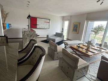 PENTHOUSE EN VENTA JURIQUILLA SIN MUEBLES