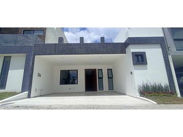 Casa En Venta En Parque Aguascalientes Lomas De Angelópolis III