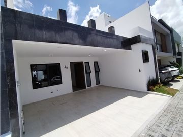 Casa En Venta En Parque Aguascalientes Lomas De Angelópolis III