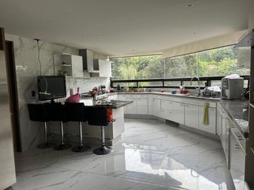 DEPARTAMENTO EN VENTA EN BOSQUES DE LAS LOMAS