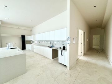 SKYHOMES / OCEAN REEF / VENTA