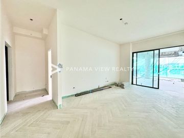 SKYHOMES / OCEAN REEF / VENTA