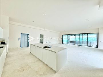 SKYHOMES / OCEAN REEF / VENTA