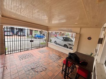 VILLA LUCRE / PASEO DEL VALLE / 157M2 / 3 HABITACIONES / TERRAZA