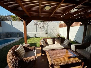 Casa en Venta en Condominio Altos del Carmen!
