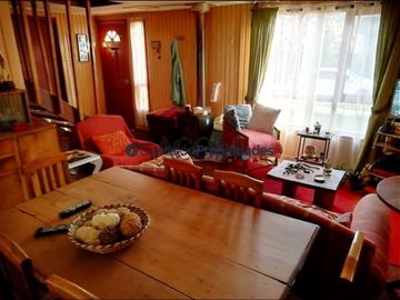Casa en Venta en LINDA CASA EN EXCELENTE UBICACIÓN / PUERTO VARAS