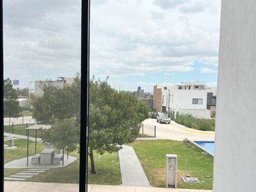 CASA PL EN PRIVADA CENNET GRAND