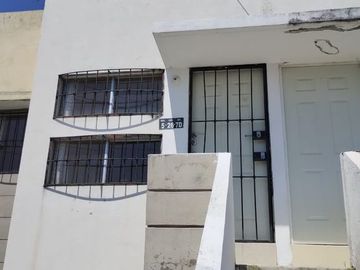 CASA DUPLEX DE 2 RECAMARAS Y 1 AUTO EN FRACC. VALLE DEL NEVADO A 10 MIN.DE METEPEC.