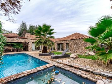 Preciosa casa en excelente terreno