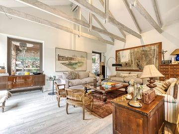Preciosa casa en excelente terreno