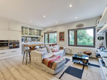 Preciosa casa en excelente terreno