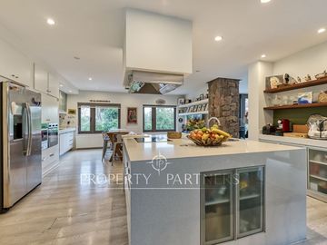 Preciosa casa en excelente terreno
