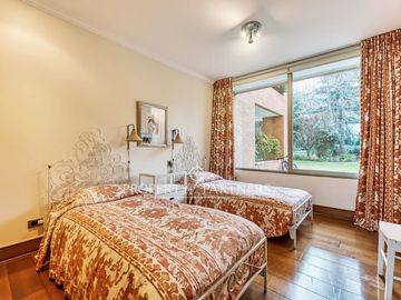 Fantástico duplex con jardín, a pasos de San Benito