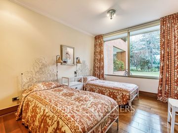 Fantástico duplex con jardín, a pasos de San Benito