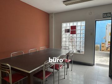 ESPECTACULAR LOCAL EN VENTA MUY BIEN UBICADO EN MIRAFLORES