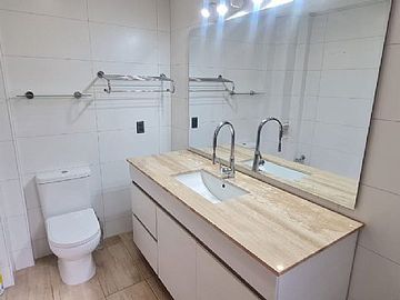 CASA EN CONDOMINIO DE SOLO 3 CASAS