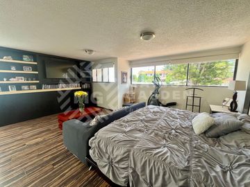 Casa en Venta en Lomas de Valle Escondido, con amplios espacios