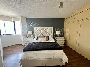 Casa en Venta en Lomas de Valle Escondido, con amplios espacios