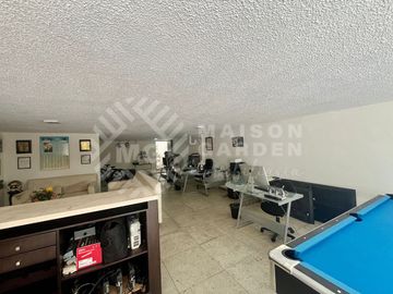 Casa en Venta en Lomas de Valle Escondido, con amplios espacios