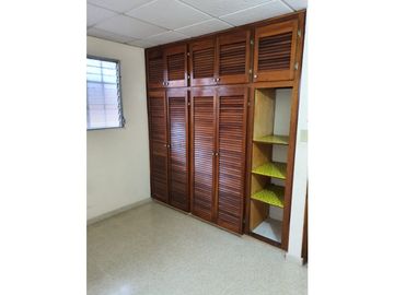 ARRAIJAN / PARQUES DEL OESTE / 240 M2 / 3 HABITACIONES / CERCADA