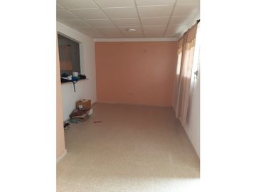 ARRAIJAN / PARQUES DEL OESTE / 240 M2 / 3 HABITACIONES / CERCADA