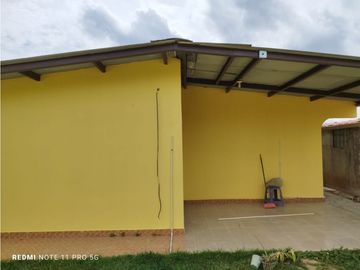 ARRAIJAN / PARQUES DEL OESTE / 240 M2 / 3 HABITACIONES / CERCADA
