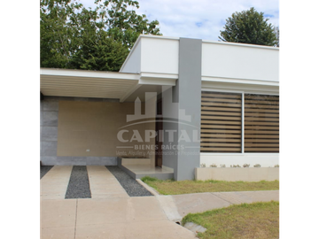 CASA EN SANTIAGO DE VERAGUAS EL ESPINO / CON INTERÉS PREFERENCIAL