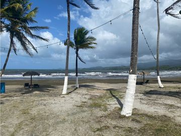 VENTA DE APARTAMENTO DE PLAYA EN COLON