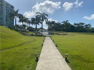 VENTA DE APARTAMENTO DE PLAYA EN COLON