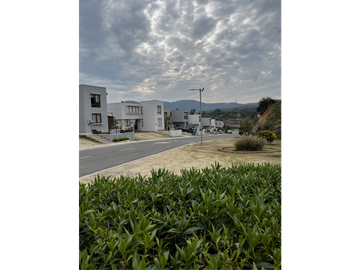 QUILPUE, CASA INDEPENDIENTE EN CONDOMINIO LOMAS DEL SOL