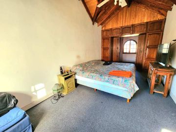 Chalet en venta en Castelar Norte