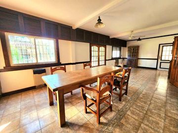 Chalet en venta en Castelar Norte