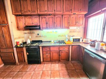 Chalet en venta en Castelar Norte
