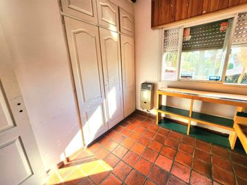 Chalet en venta en Castelar Norte