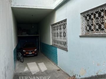 Chalet en venta en Bernal Centro