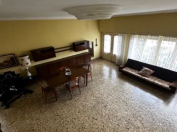Chalet en venta en Bernal Centro