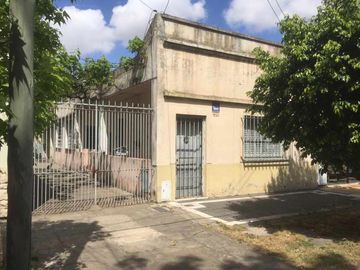 Casa en venta en Lanus Oeste