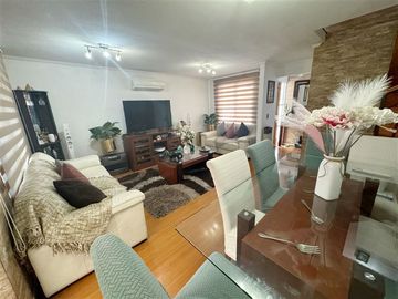 Casa en Venta en En condominio ! Excelente conectividad !!