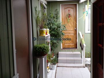 Casa en Venta en CASA EN VENTA RECIEN REMODELADA / FRUTILLAR ALT