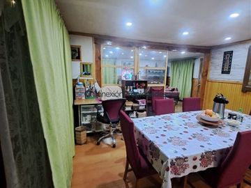 Casa en Venta en CASA EN VENTA RECIEN REMODELADA / FRUTILLAR ALT