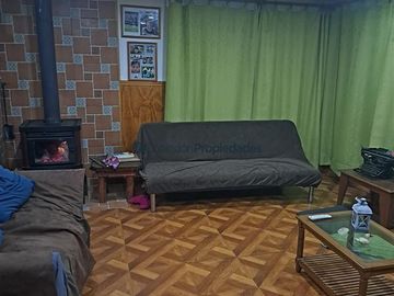 Casa en Venta en CASA EN VENTA RECIEN REMODELADA / FRUTILLAR ALT