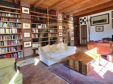 Venta Espectacular casa en Buin 8 dorm.